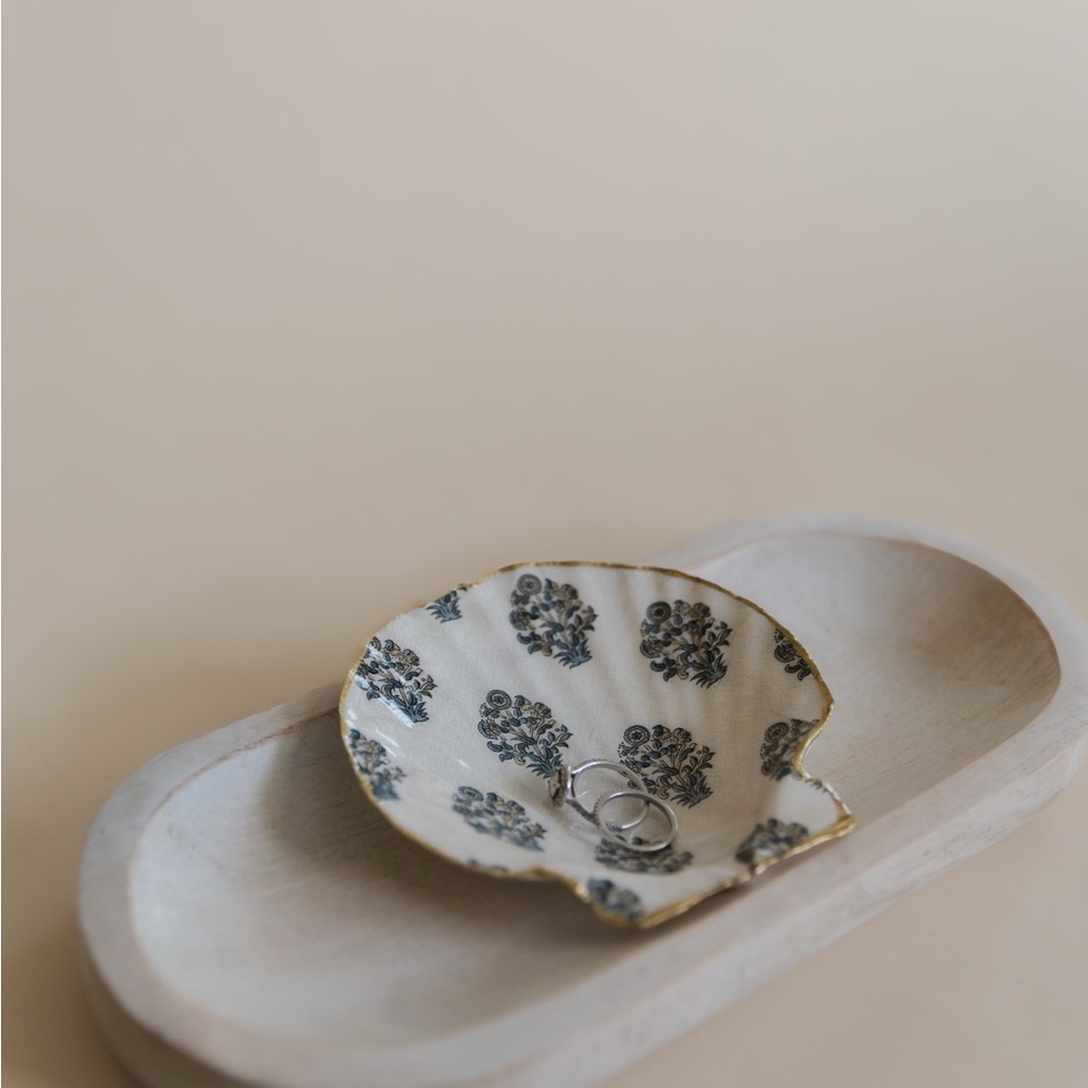 Handmade shell ring dish